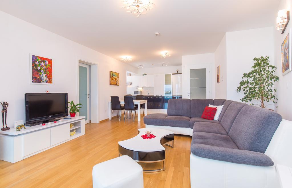 Bay View Apartment Fantastik ดูบรอฟนิก ภายนอก รูปภาพ